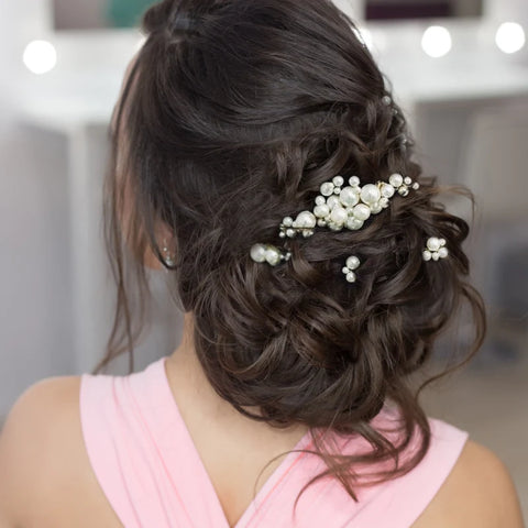 How to Choose The Perfect Hair Accessories for your Wedding Day