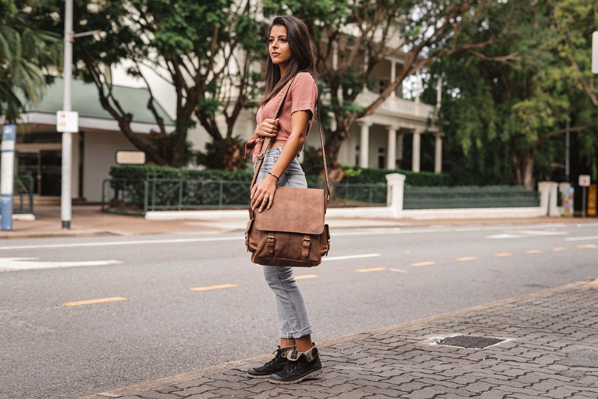 A Detailed Guide about the Best Laptop Bags for Women in 2023