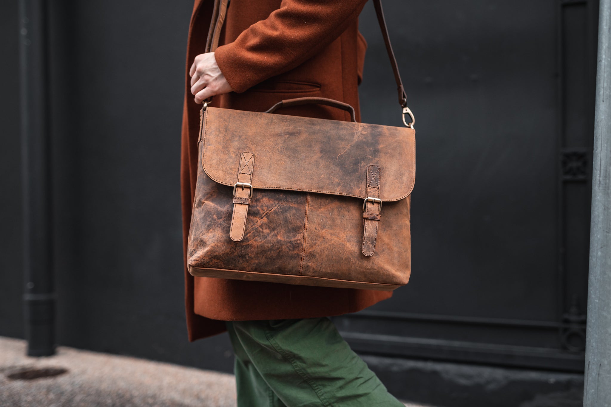 Five Reasons to Invest in a High-Quality 14 Inch Laptop Bag 