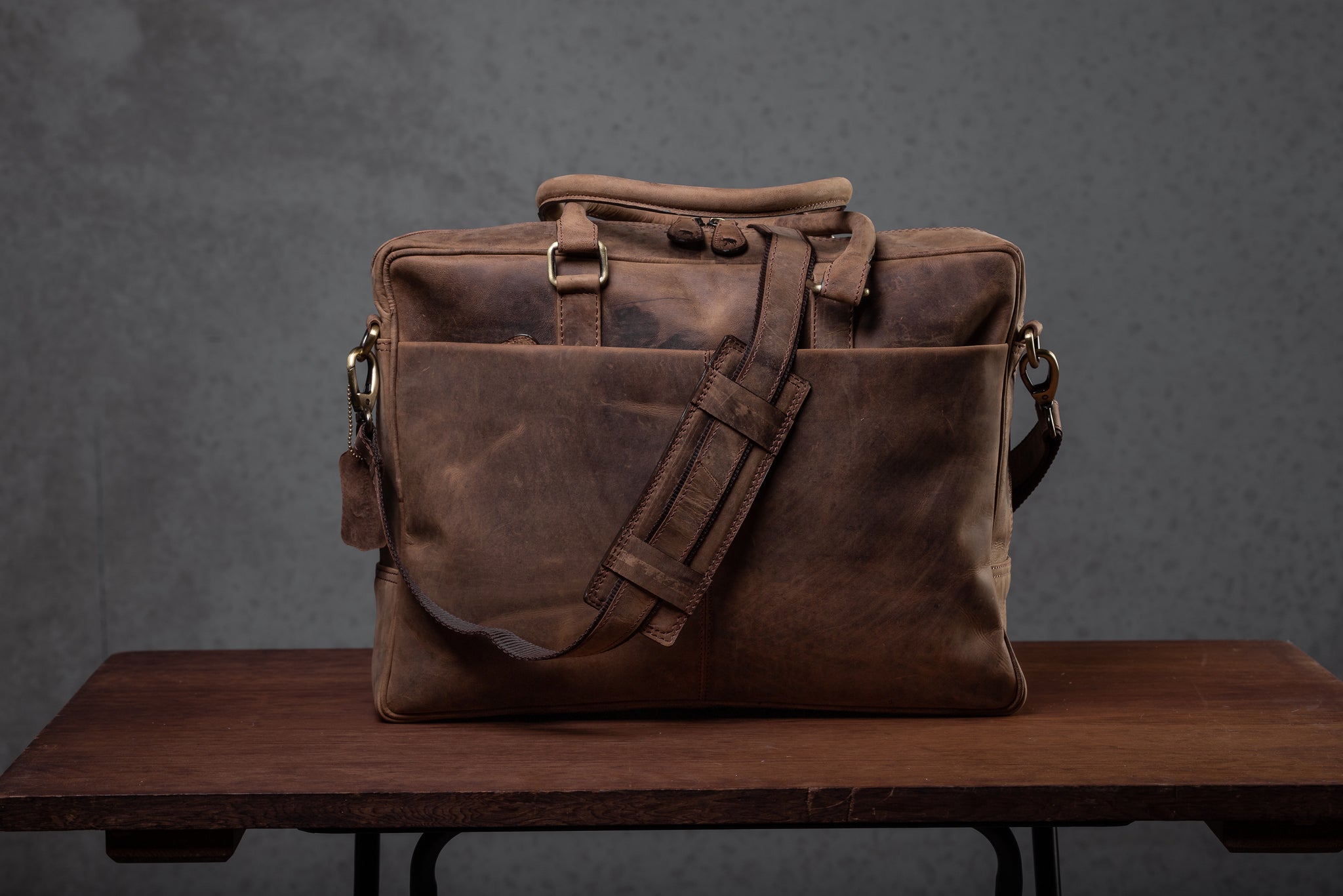 A Guide to Shop the Best Leather Crossbody Laptop Bag: Style and Functionality Combined