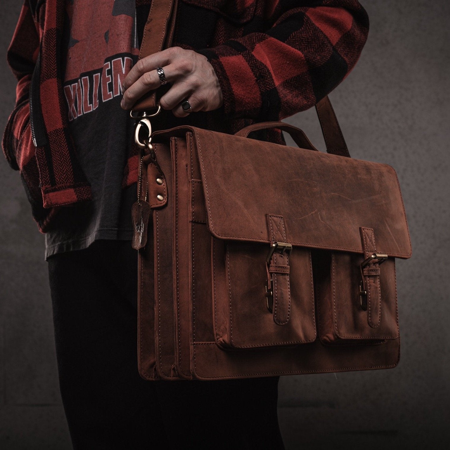 Shop Leather Messenger Bag - Toledo – Vintage Leather Sydney