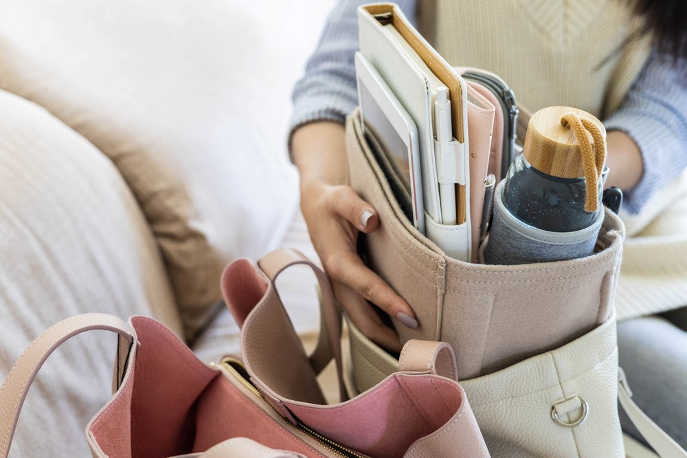 4 Easy Ways to Keep Your Bag Organised — TravelSupplies