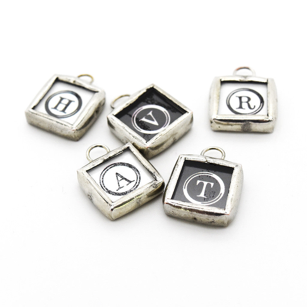 Button Initial