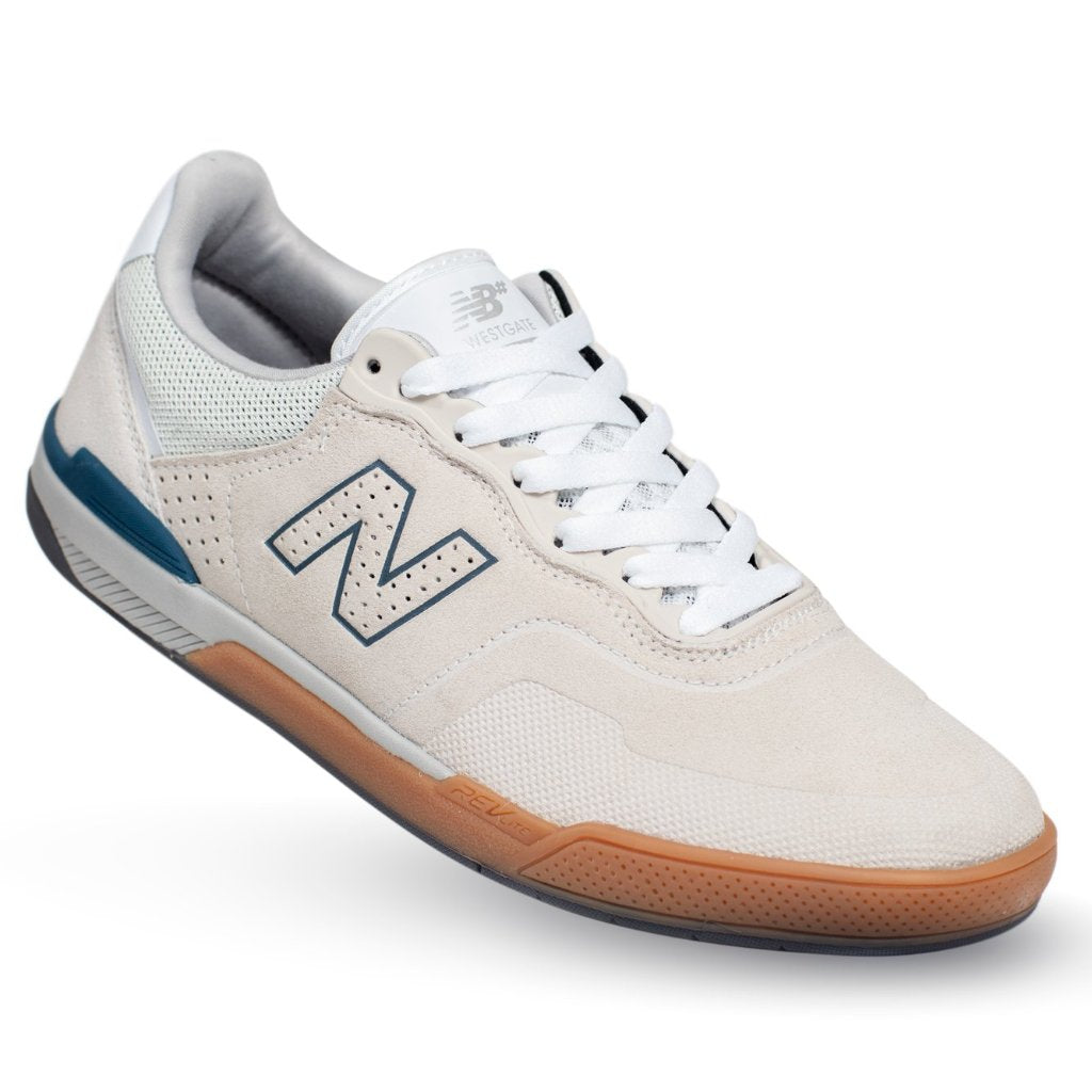 new balance skate