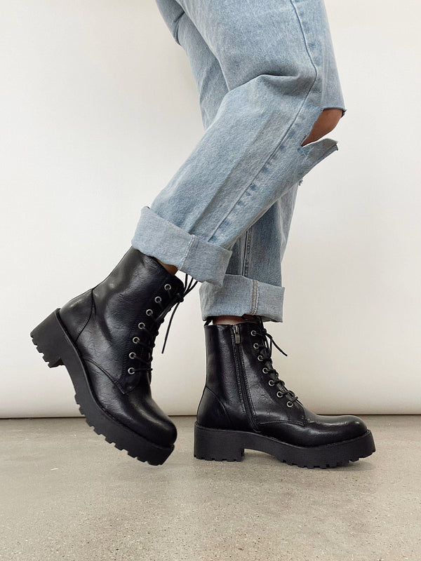 bp madison lace up boot