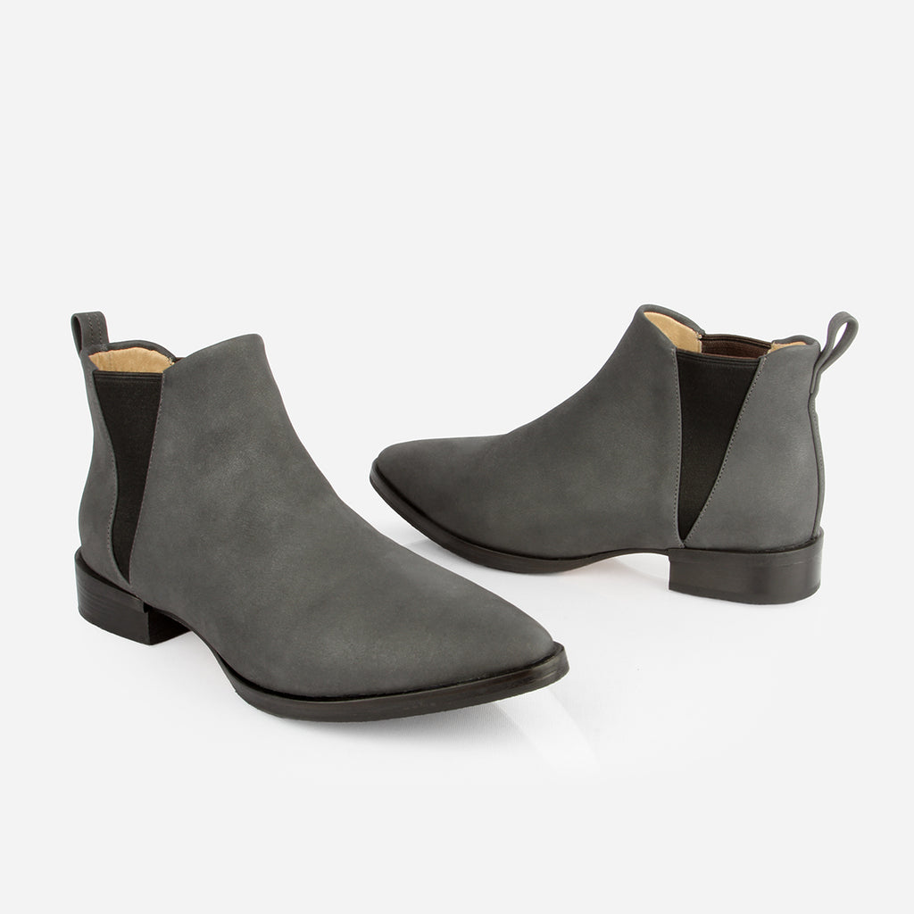 The Low-Rise Chelsea Boot | Poppy Barley