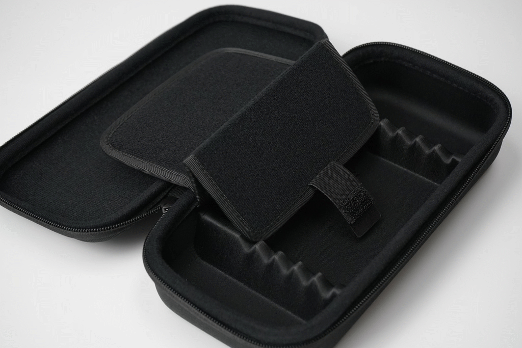 Skull & Co. GripCase Lite Bundle Max Carry Case Inside