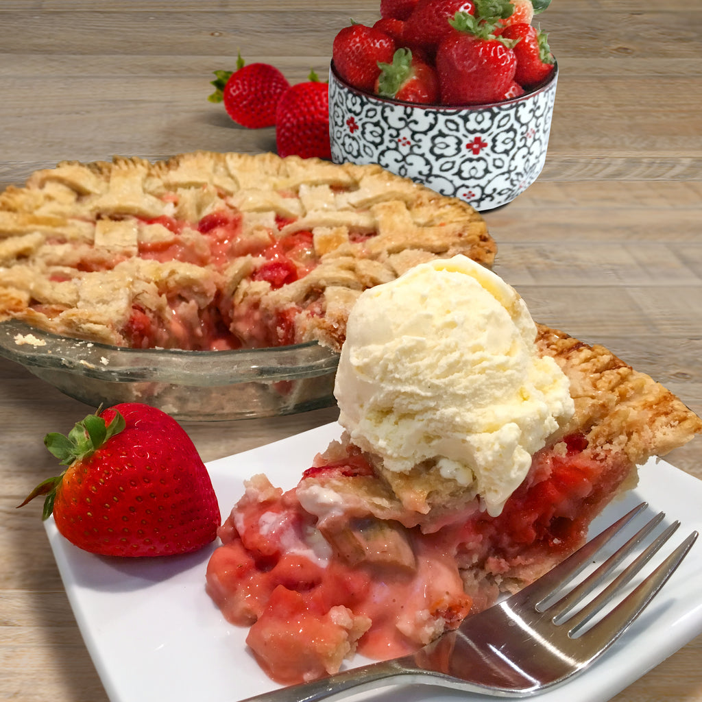 The Perfect Gluten Free Pie Crust Mix MinusG Baking Co   StrawberryRhubarbPieSQ 1024x1024 