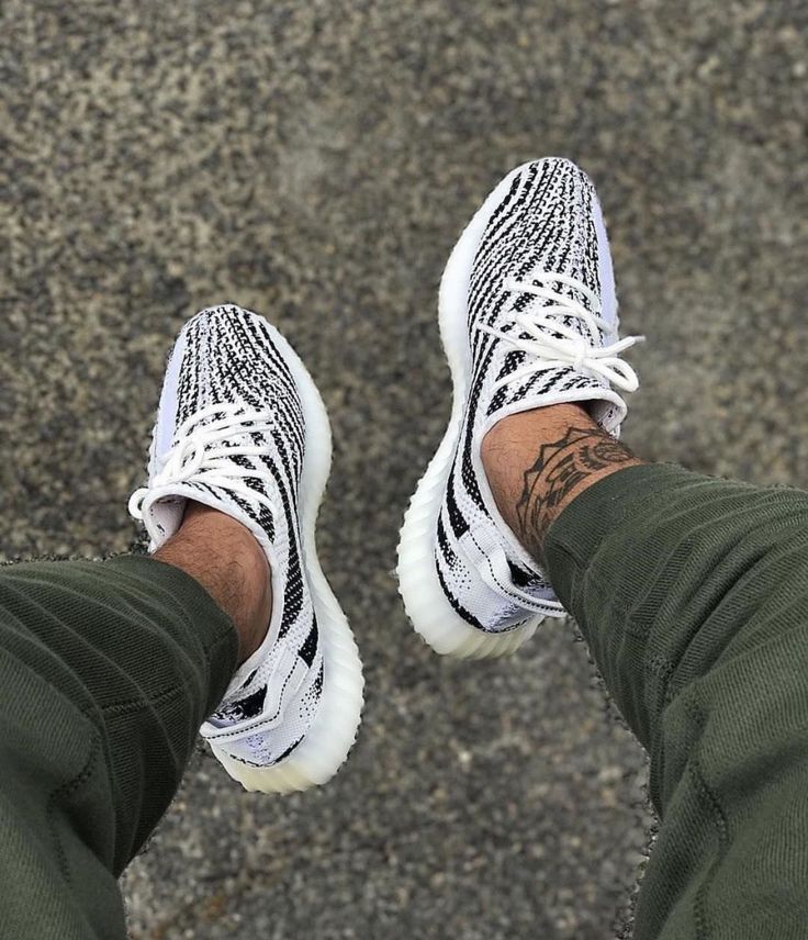 zebra yeezy 350