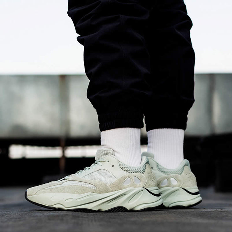 salt 700 on feet