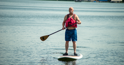 Stand up Paddle on George Lake - Todd