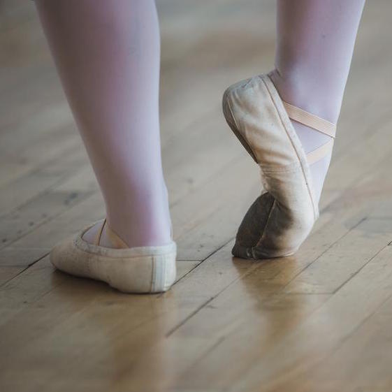 wide fitting ballet shoes