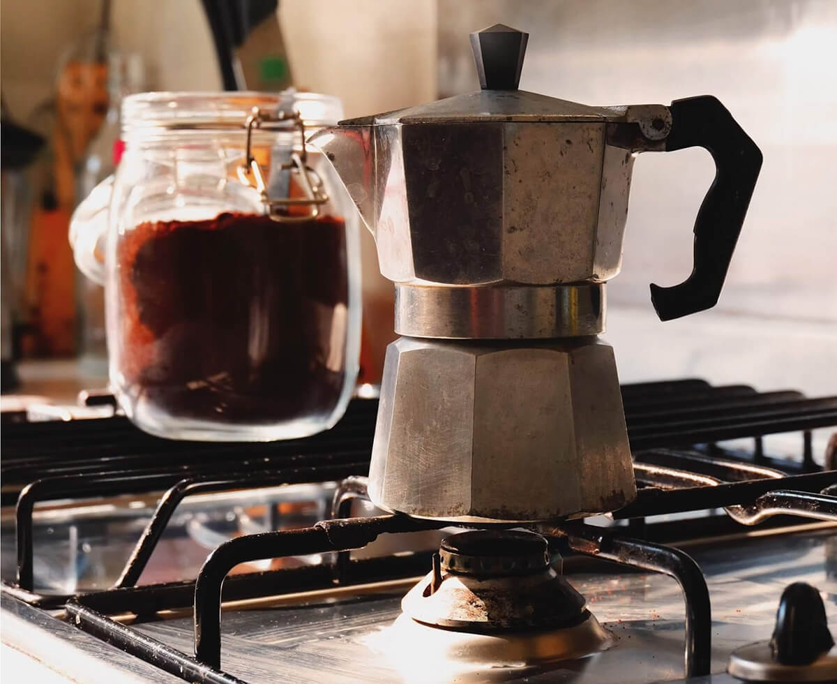 Moka Pot Coffee (How to Use a Moka Pot!) – A Couple Cooks