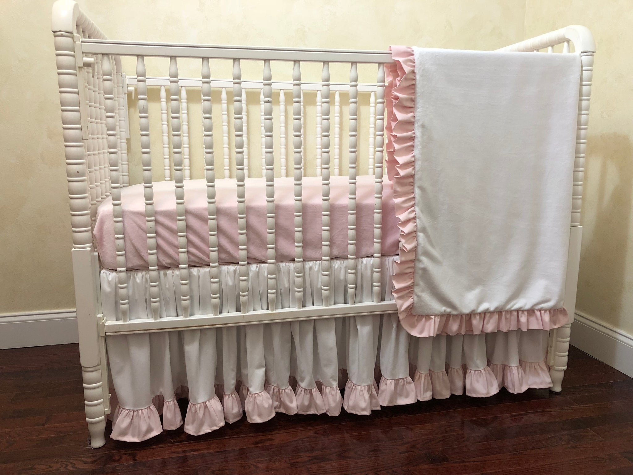 pale pink baby bedding