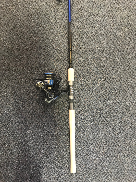 Tsunami Evict 3000 - Carbon Shield 7' MH Spinning Reel Combo