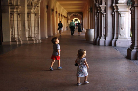 toddlers running in opposite directions