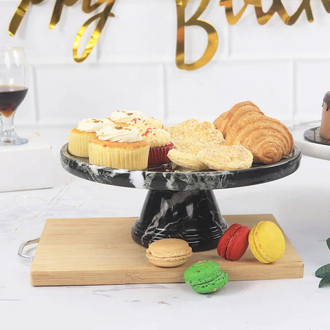 fancy cake stand