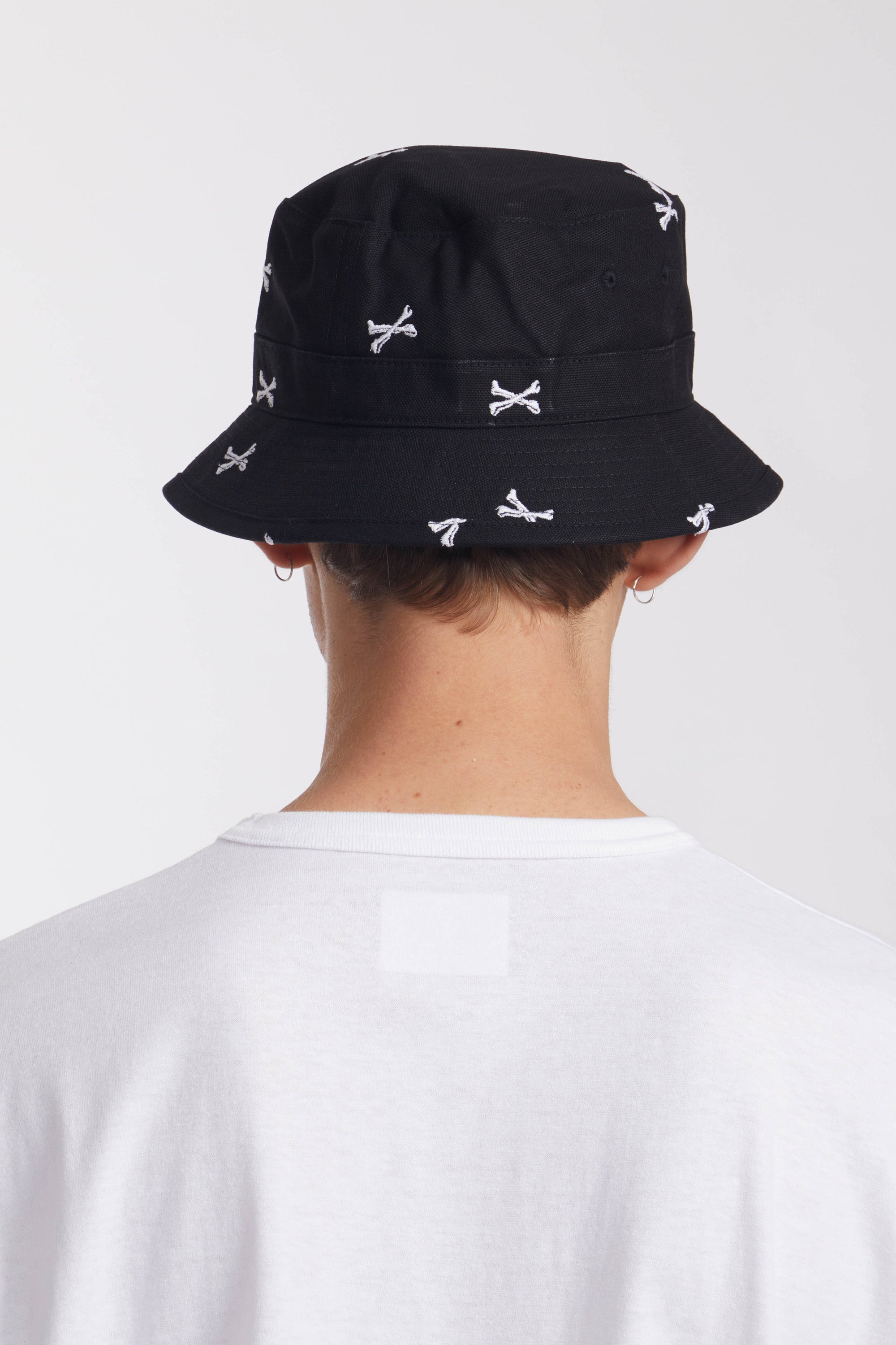 WTAPS BUCKET 02 / HAT BLACK