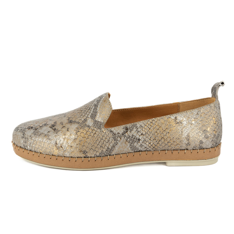 Solwezi : Ladies Leather Shoe in Opal Rockafella – Tsonga