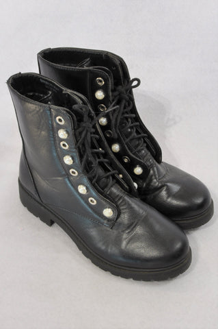 combat boots mr price