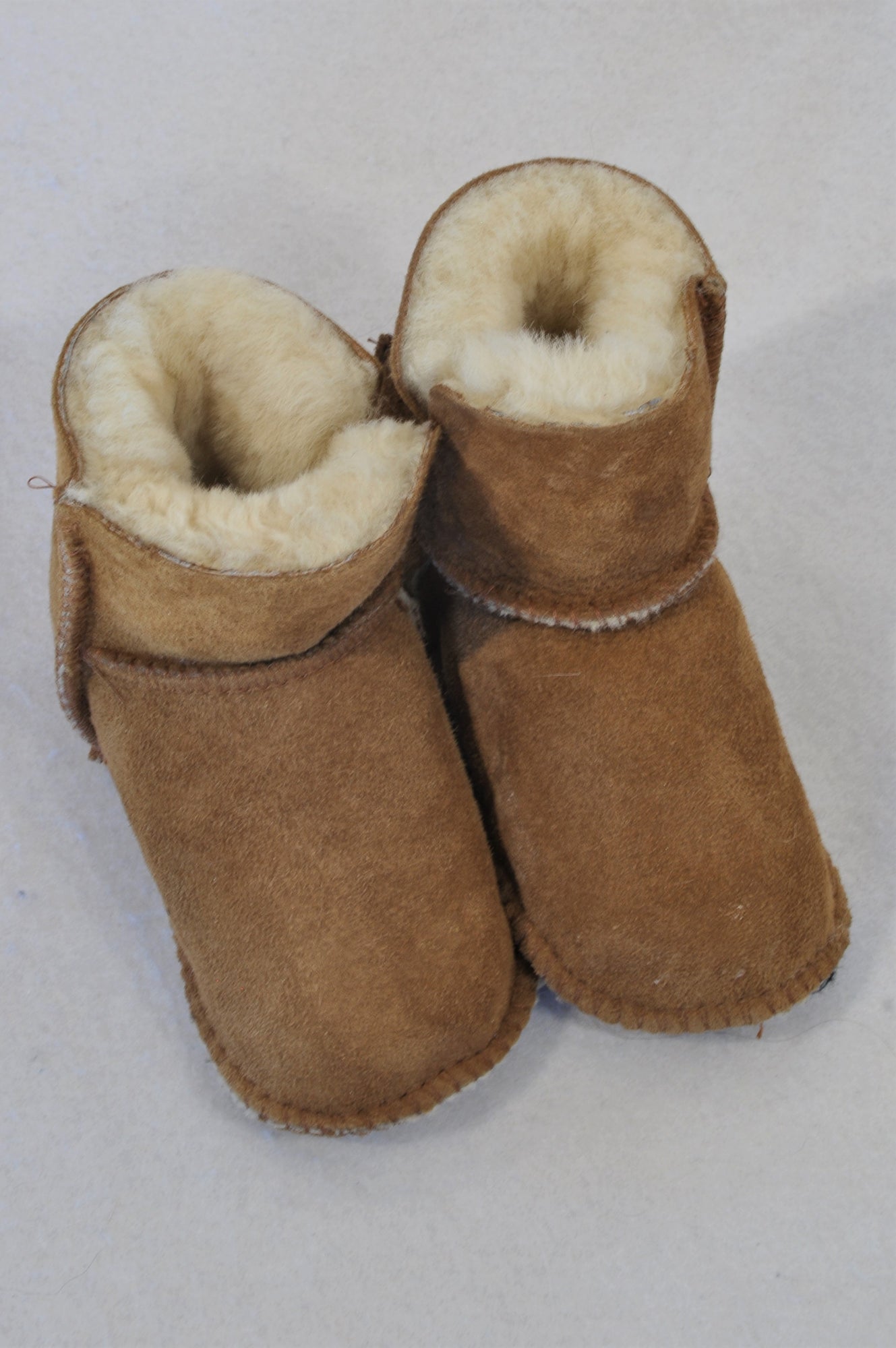 ugg boots size 3