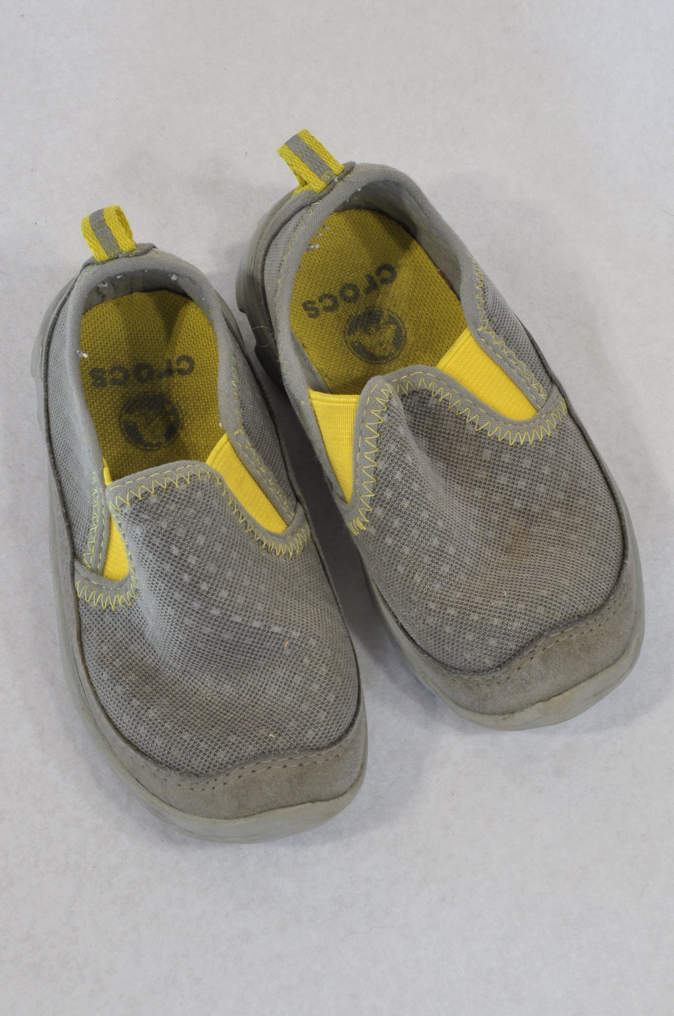 crocs for infants size 2 3