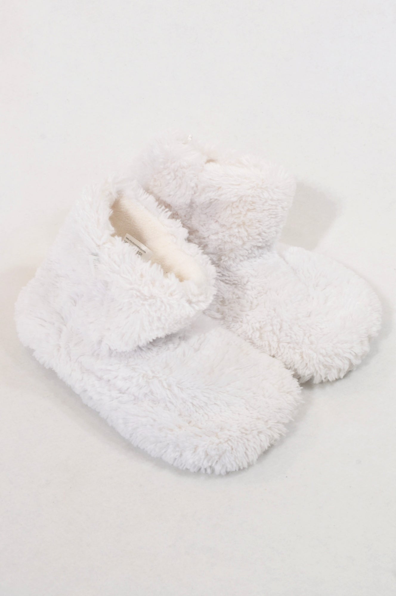 white fur slippers