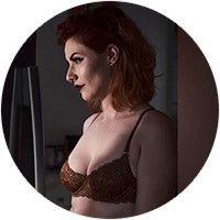 Kat Taylor wears the Ensemble Lingerie Balconnet Jasmin