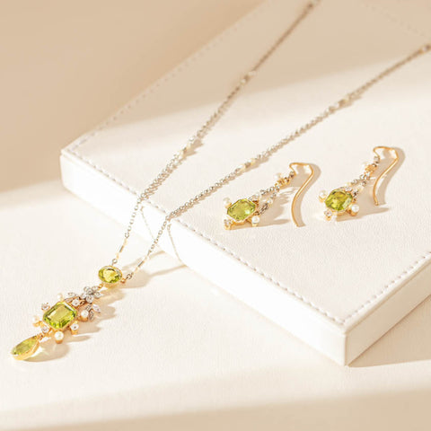 Vintage Platinum & Yellow Gold, Peridot, Pearl & Diamond Set