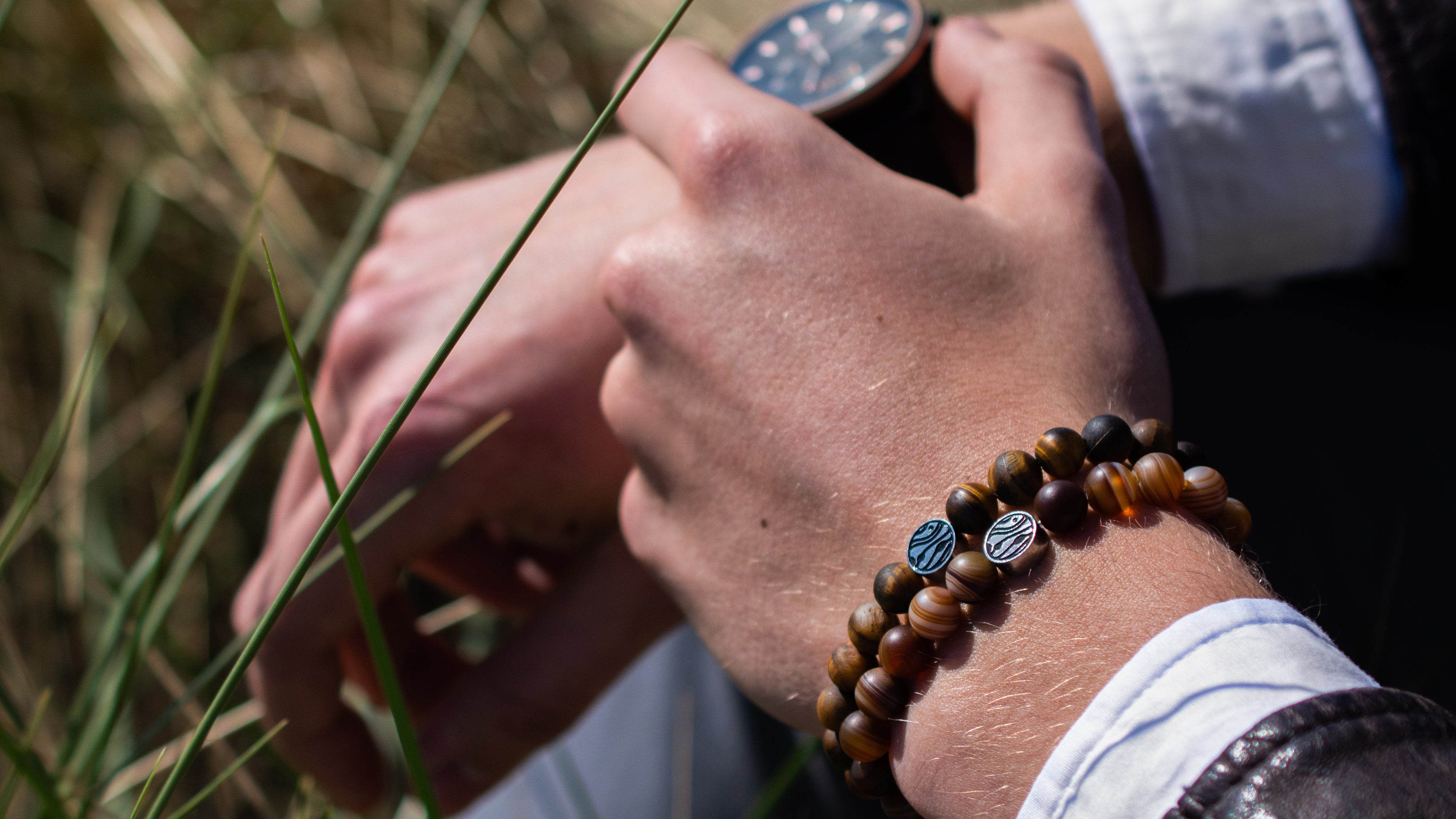 Should Men Wear Bracelets? A Bracelet Pick Up Guide