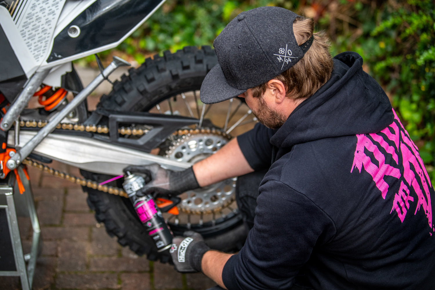 Muc-Off Chain Doc - Motorcycle Chain Cleaning - GhostBikes.com 