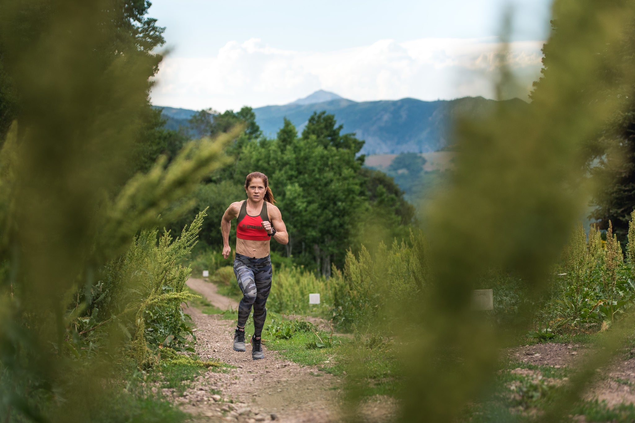 faye morgan completing a spartan race after fueling with her own marine corps nutrition 