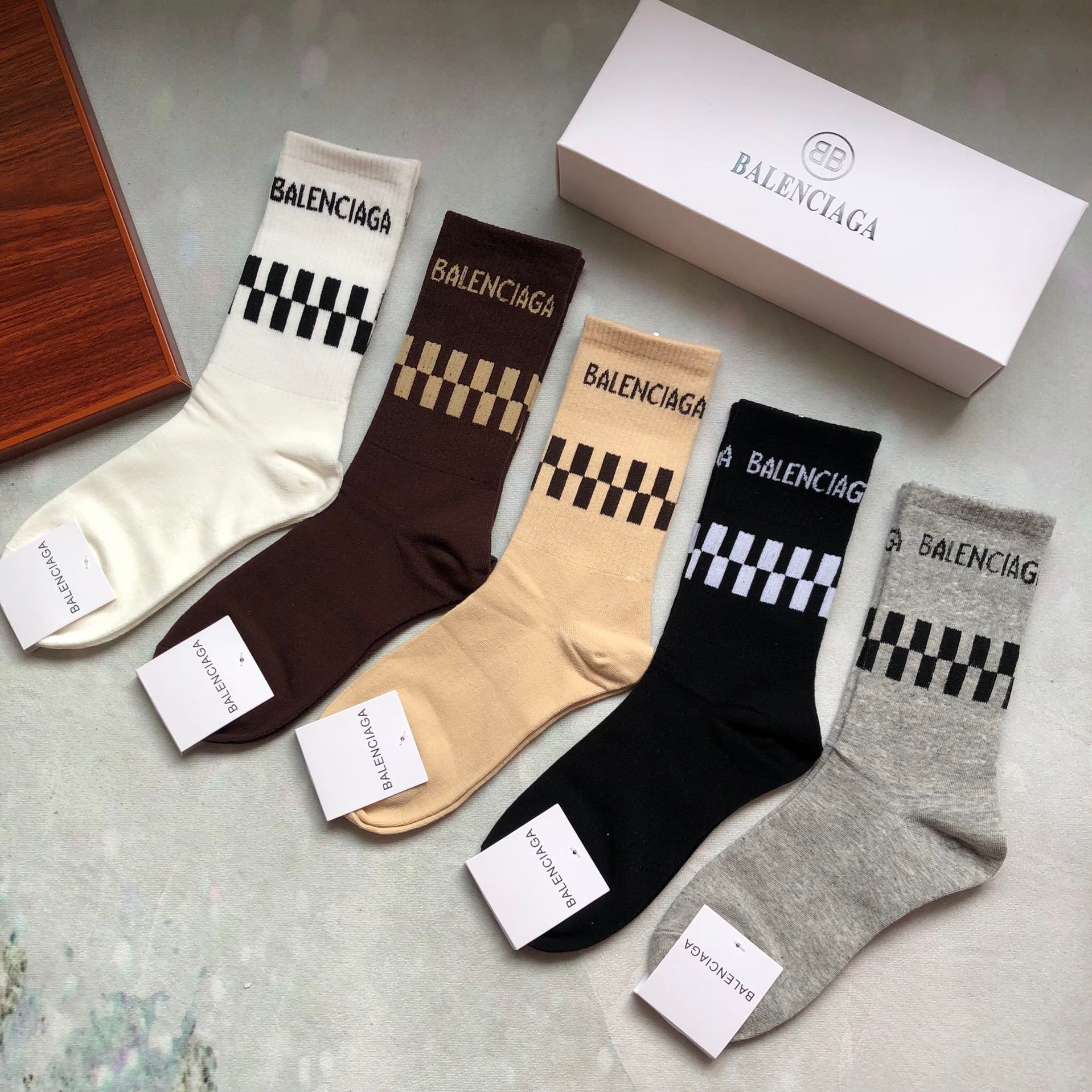 Balenciaga Fashion Classic Comfortable Breathable Pure Cotton Socks 5 Piece Set