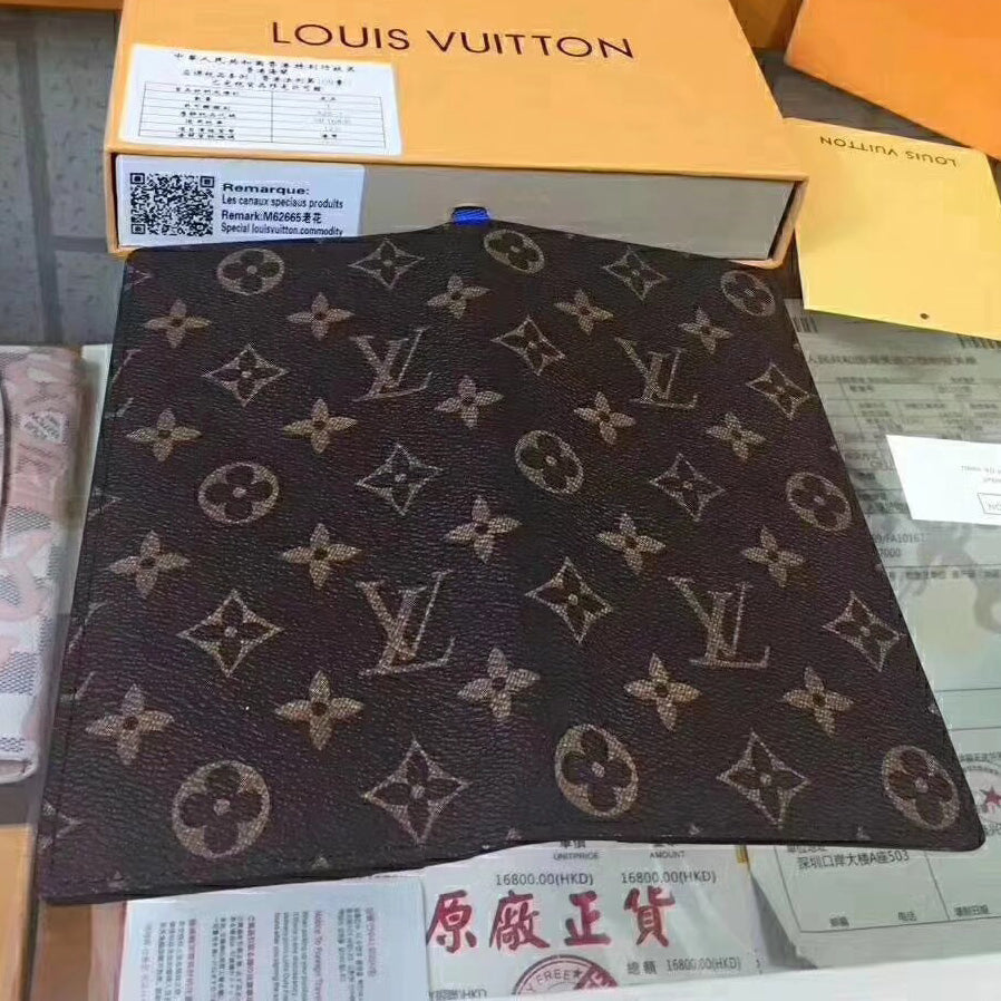 Louis Vuitton LV Women Fashion Leather Purse Wallet Envelope
