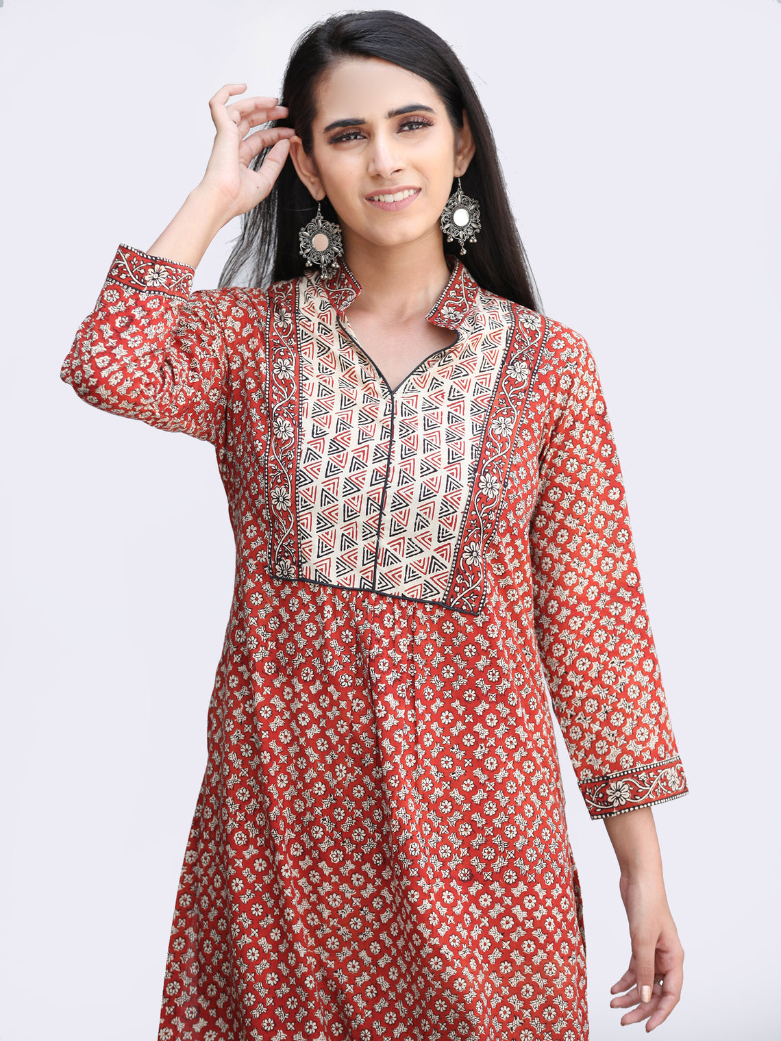 Bahaar Jumaina - Set of Kurta Pants & Dupatta - KS145A2442D – InduBindu