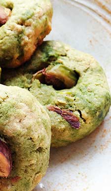 matcha-pistachio-choc-chip cookie