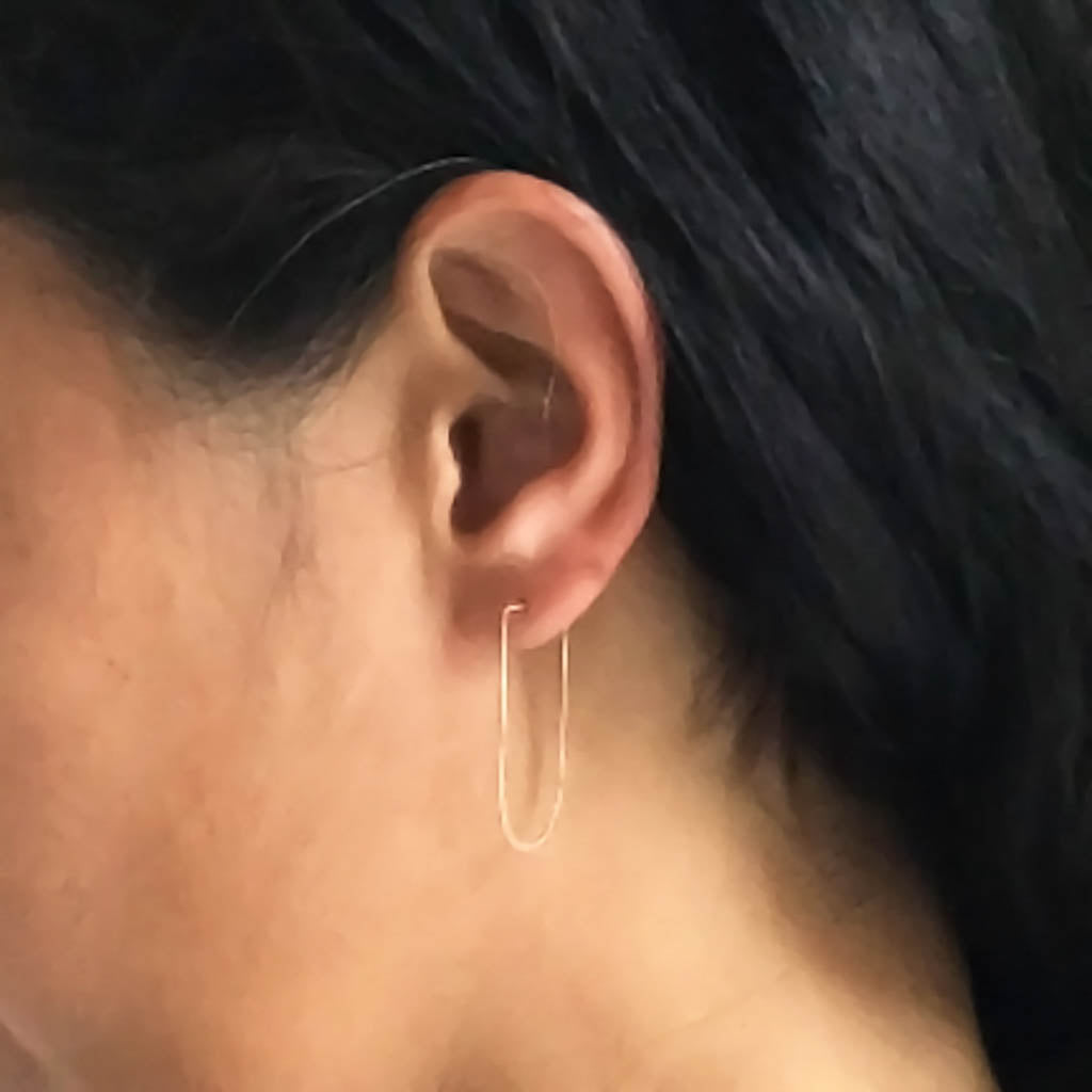 <!--ER922-->small arch dainty hoop earrings