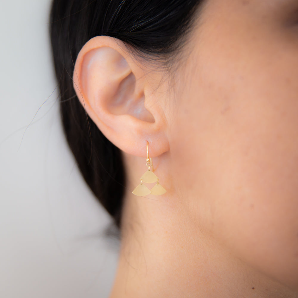 <!--ER906--> ginkgo bold tiered drop earrings