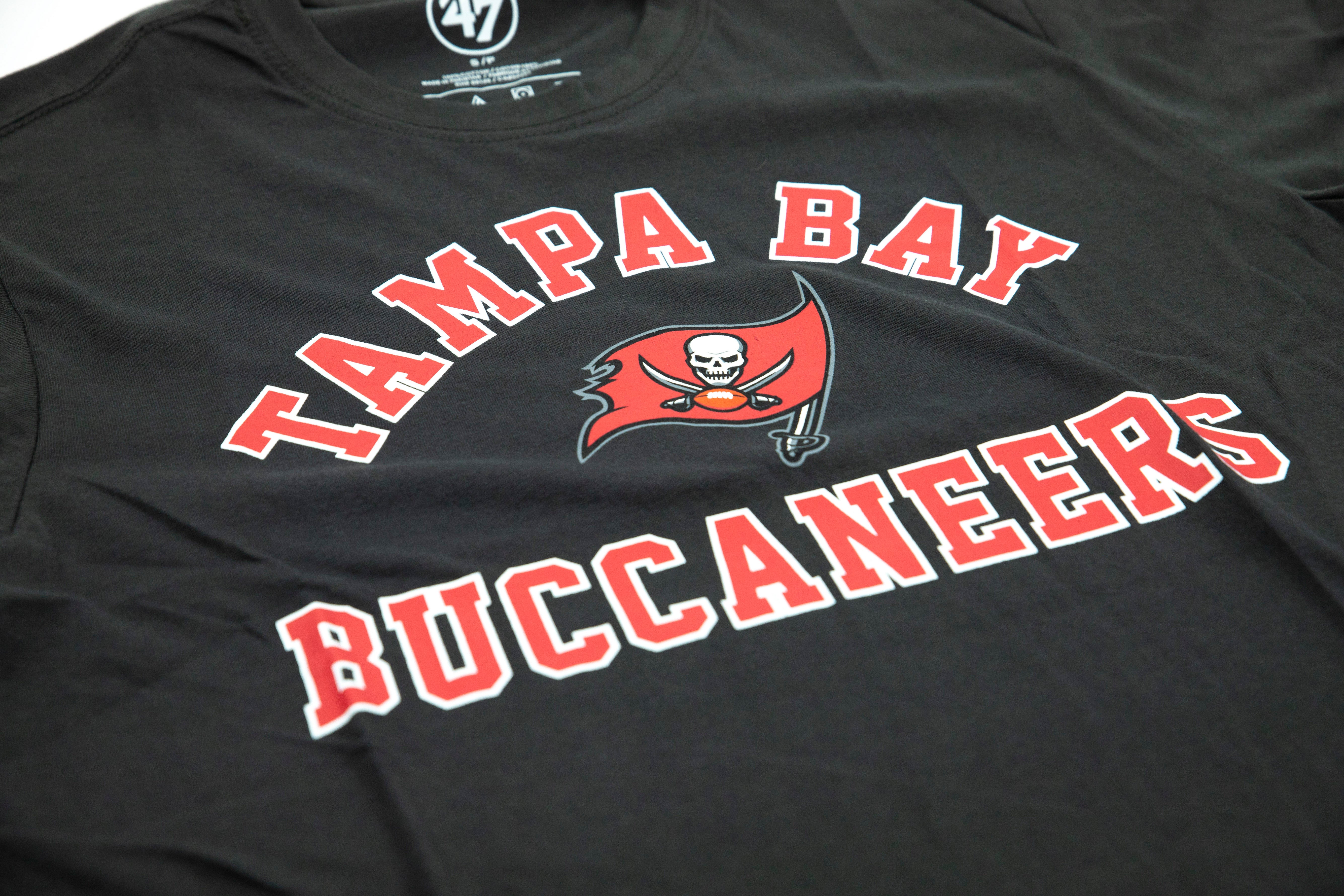 tampa bay buccaneers tee shirts