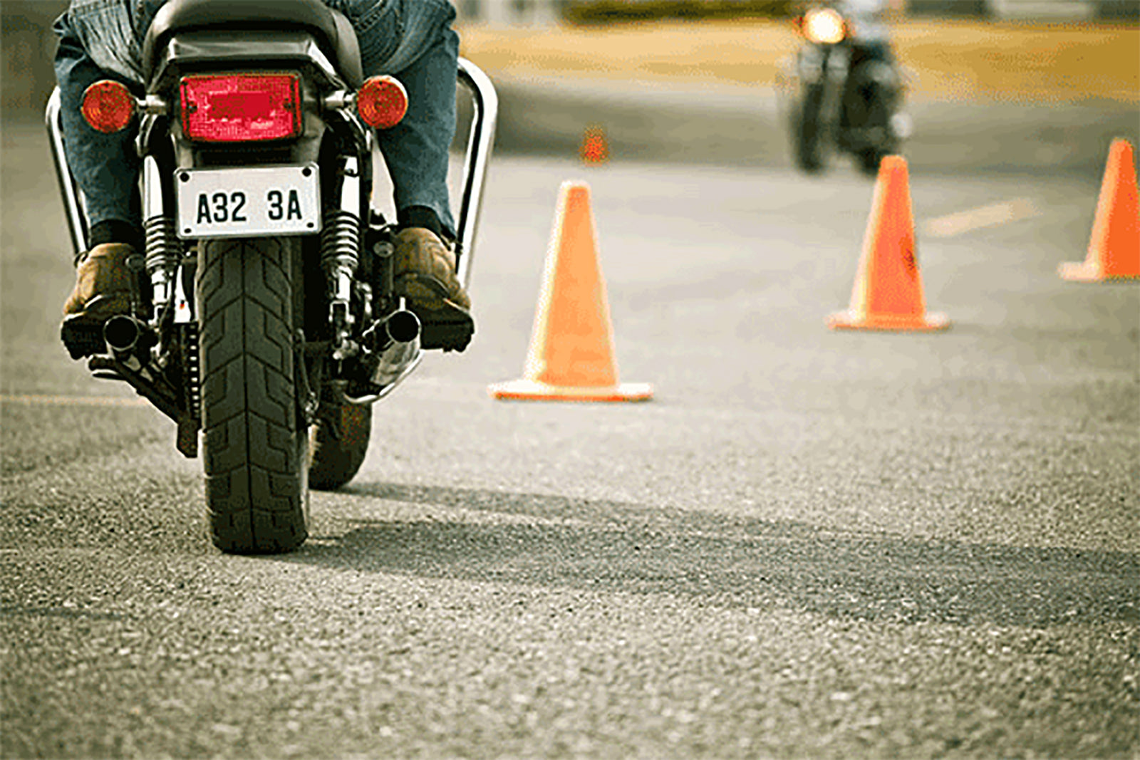 10 Motorcycle safety tips