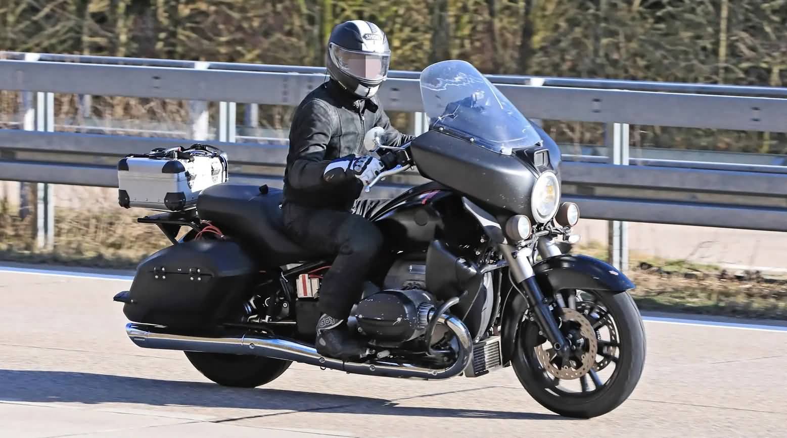 Spyshots of BMW R18 Cruiser