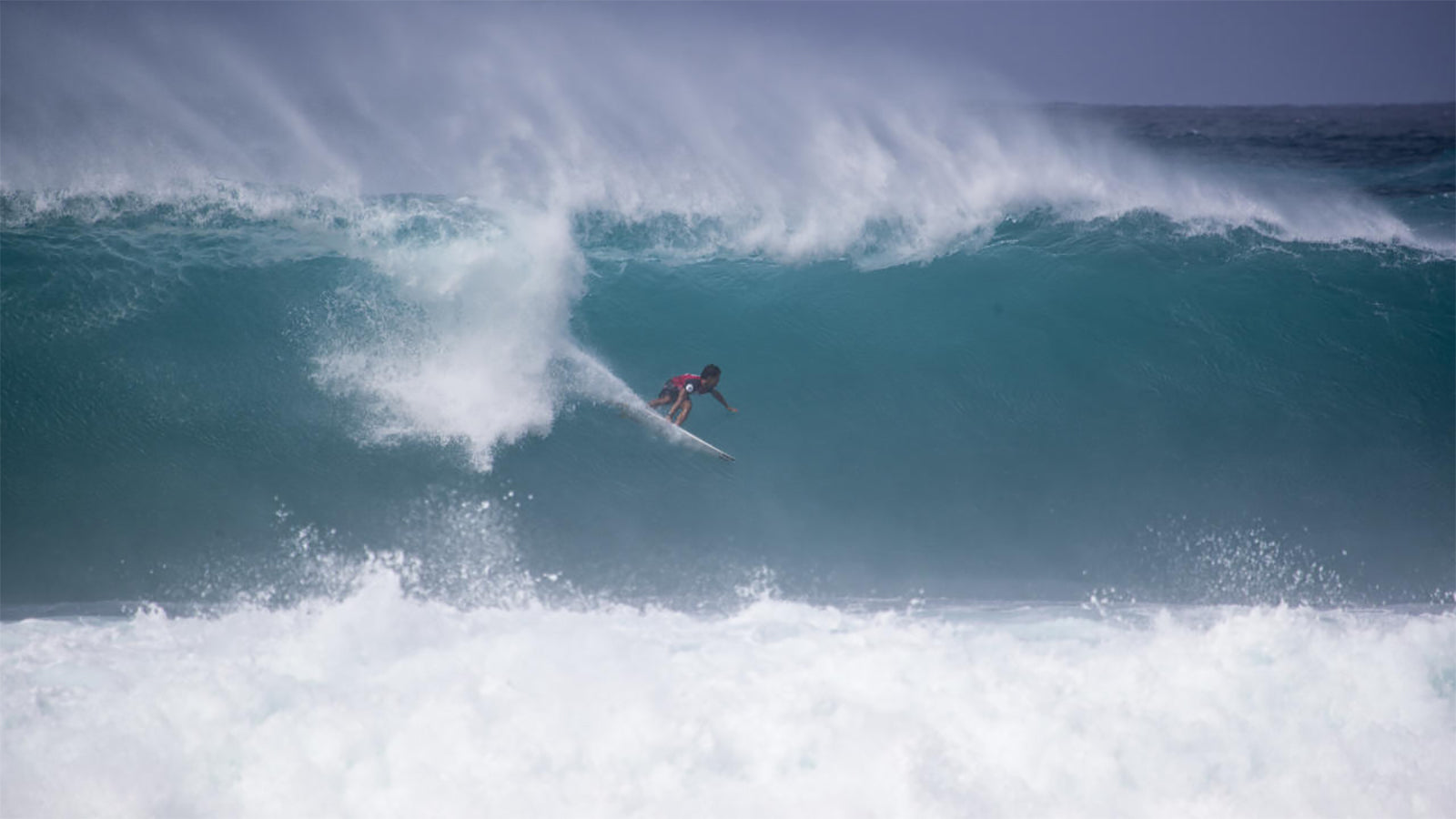 OAHU, UNITED STATES - FEBRUARY 2: Seth Moniz of Hawaii will surf in the semi finals of the 2020 Volcom Pipe Pro after placing first in quarter final heat 3 on February 2, 2020 at Pipeline in Oahu, Hawaii, United States. (Photo by Tony Heff/WSL via Getty IOAHU, UNITED STATES - FEBRUARY 2: Seth Moniz of Hawaii will surf in the semi finals of the 2020 Volcom Pipe Pro after placing first in quarter final heat 3 on February 2, 2020 at Pipeline in Oahu, Hawaii, United States. (Photo by Tony Heff/WSL via Getty