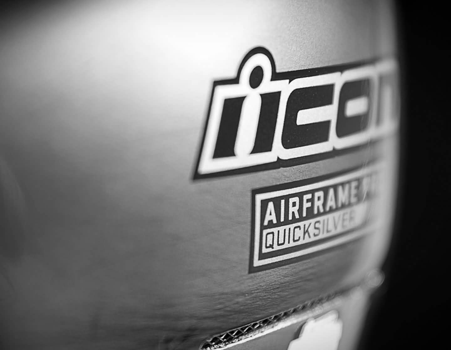 Icon Motosports 2017 | Airframe Pro Quiksilver Street Helmet