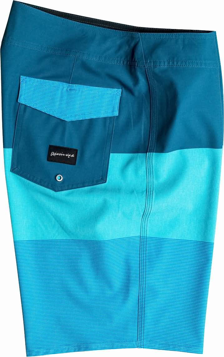 Quiksilver Mens Original Collection 2017 The Crypt Scallop Boardshorts