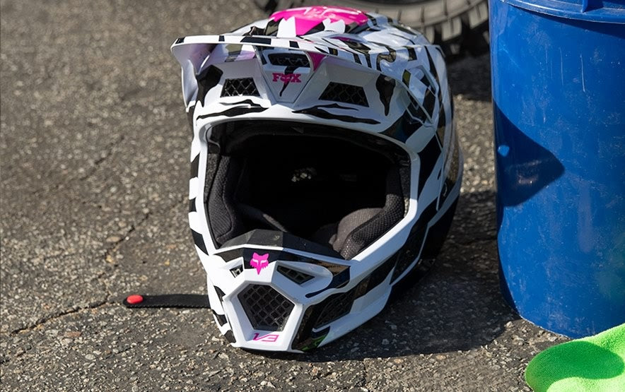 Fox Racing: How To Clean a Motorcross Helmet