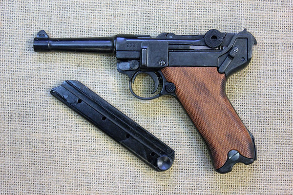 Luger P08 Replica Pistol Collectors Armoury 5109