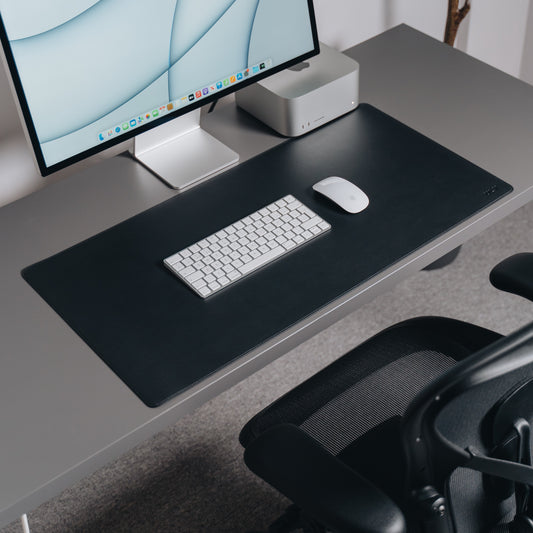 minimalist computer desk