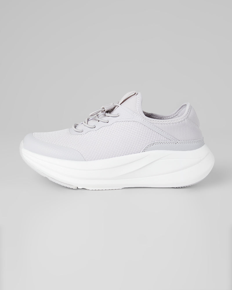 WOMEN'S CLOUD SNEAKERS