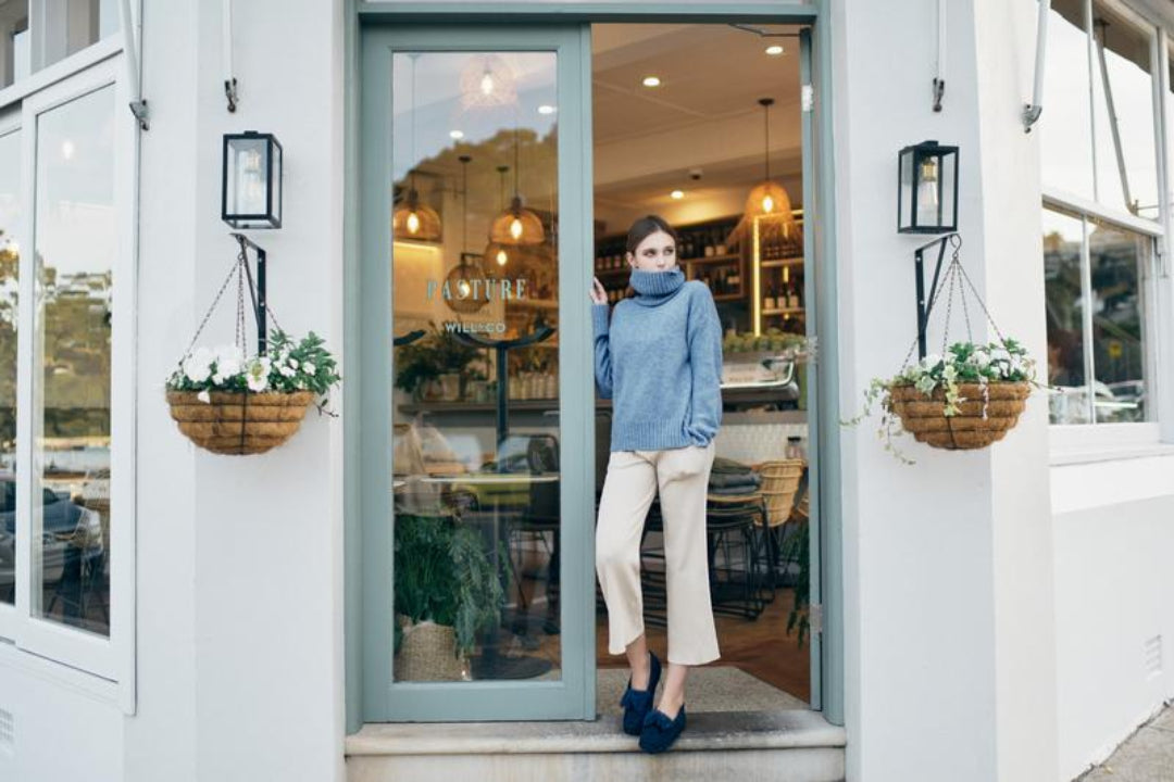 woman wearing flats at the office