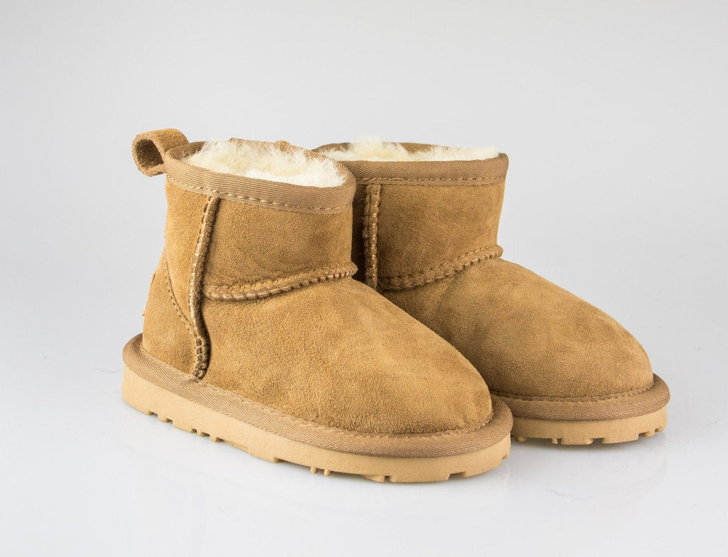 kids mini uggs